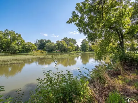 View/Area - 2706 S Custer, Monroe, MI 48161 photo 1 of 12