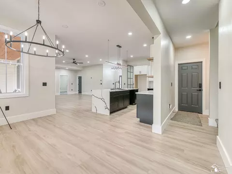 Entry Way - 2706 S Custer, Monroe, MI 48161 photo 2 of 4