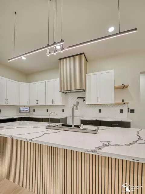 Kitchen - 2706 S Custer, Monroe, MI 48161 photo 7 of 8