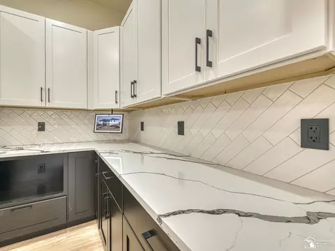 Kitchen - 2706 S Custer, Monroe, MI 48161 photo 6 of 8