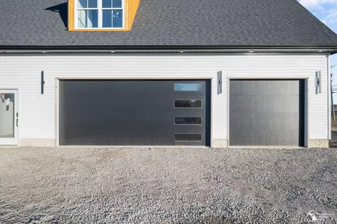 Exterior - 2706 S Custer, Monroe, MI 48161 photo 7 of 20