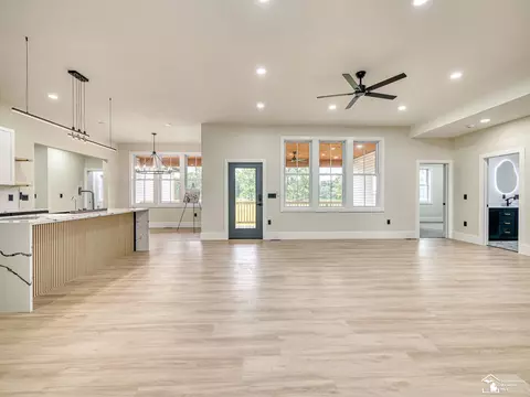 Living - 2706 S Custer, Monroe, MI 48161 photo 1 of 8