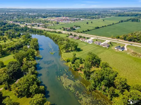 View/Area - 2706 S Custer, Monroe, MI 48161 photo 8 of 12