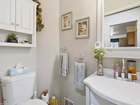Bath - 27952 Thomas, Warren, MI 48092 photo 2 of 2