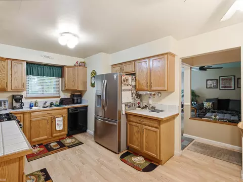 Kitchen - 27952 Thomas, Warren, MI 48092 photo 2 of 3