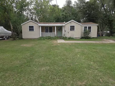 1592 Jerome, Holland, MI 49423