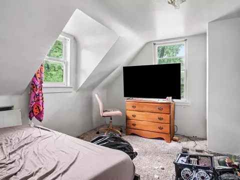 Bedroom - 2217 E Judd, Burton, MI 48529 photo 2 of 2