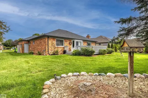 Exterior - 47788 Meadowbrook, Macomb, MI 48044 photo 6 of 12