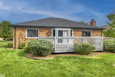 Exterior - 47788 Meadowbrook, Macomb, MI 48044 photo 7 of 12