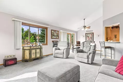 Living - 47788 Meadowbrook, Macomb, MI 48044 photo 3 of 3