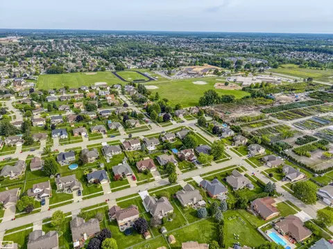 View/Area - 47788 Meadowbrook, Macomb, MI 48044 photo 4 of 8