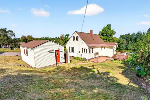 Exterior - 700 Poplar, Ishpeming, MI 49849 photo 6 of 7