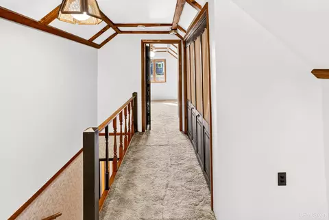 Entry Way - 700 Poplar, Ishpeming, MI 49849 photo 1 of 2