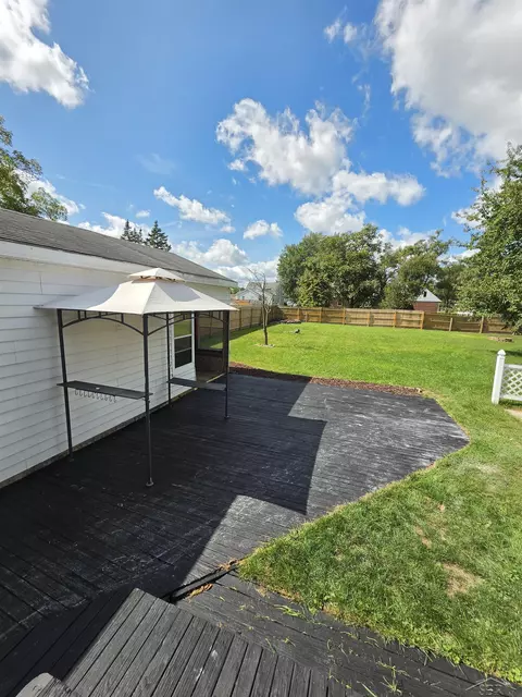 Exterior - 113 Maple, Auburn, MI 48611 photo 5 of 9