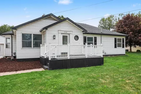 Exterior - 113 Maple, Auburn, MI 48611 photo 1 of 9