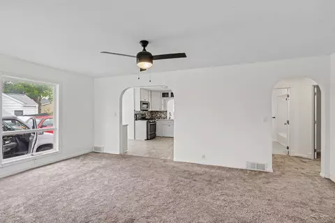 Living - 113 Maple, Auburn, MI 48611 photo 5 of 5