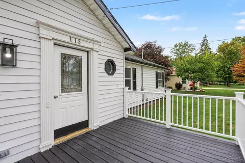 Exterior - 113 Maple, Auburn, MI 48611 photo 3 of 9