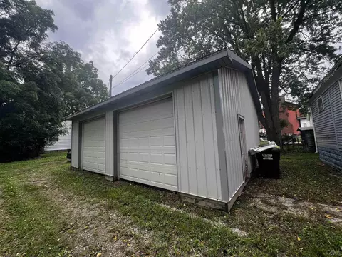 Other - 135 N Mckenzie, Adrian, MI 49221 photo 3 of 6