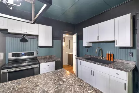 Kitchen - 830 Wilkinson, Owosso, MI 48867 photo 1 of 3