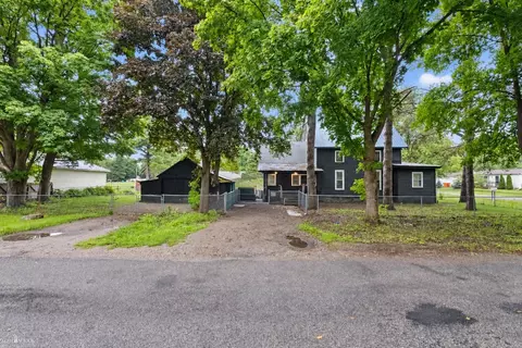 Exterior - 830 Wilkinson, Owosso, MI 48867 photo 3 of 5