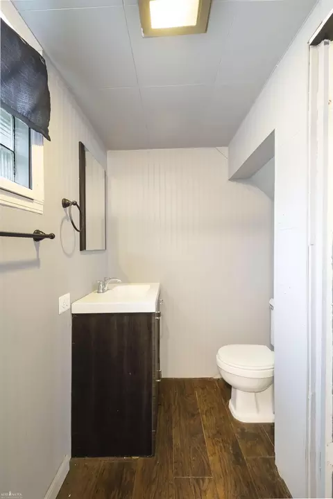 Bath - 830 Wilkinson, Owosso, MI 48867 photo 1 of 4