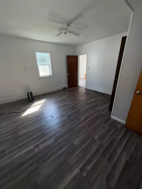 Bedroom - 3642 Western, Flint, MI 48506 photo 1 of 3