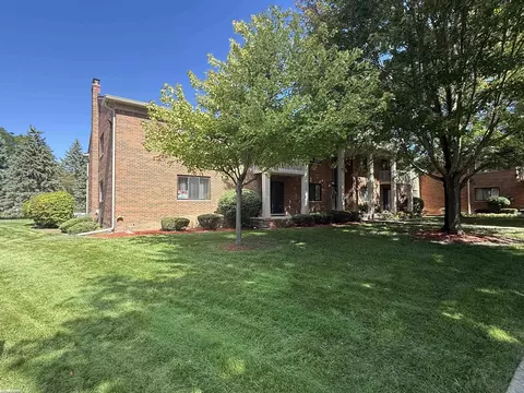 42188 Toddmark Ln # 4, Clinton Township, MI 48038