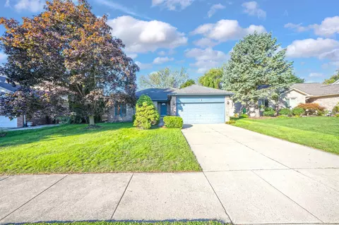 46857 Amberwood, Shelby Township, MI 48317