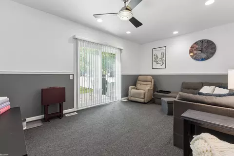 Living - 3508 Barbara, Sterling Heights, MI 48310 photo 2 of 3