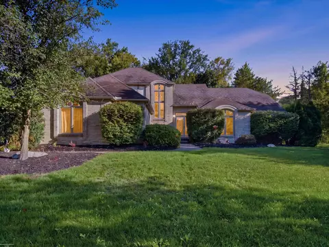 3016 Charlwood, Rochester Hills, MI 48306
