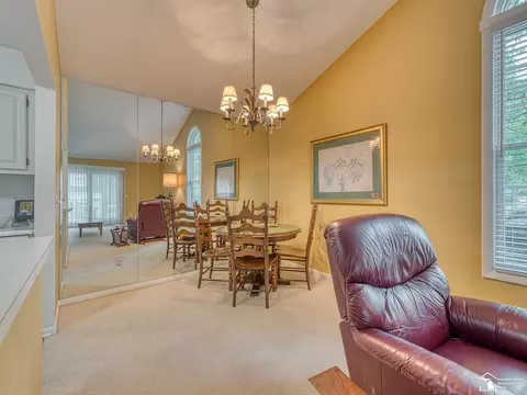 Dining - 66 Linswood, Monroe, MI 48162 photo 1 of 1