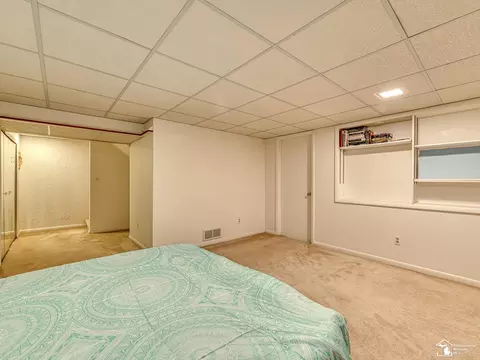 Bedroom - 66 Linswood, Monroe, MI 48162 photo 5 of 6