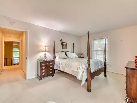 Bedroom - 66 Linswood, Monroe, MI 48162 photo 2 of 6