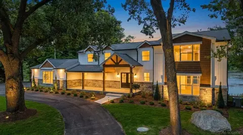 1200 Shephards, Oxford, MI 48371