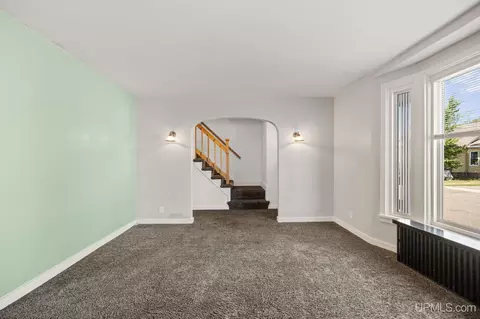 Living - 726 Maurice, Ishpeming, MI 49849 photo 2 of 5