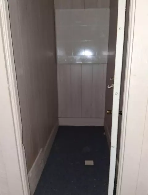 Entry Way - 818 E Dewey, Flint, MI 48505 photo 1 of 1