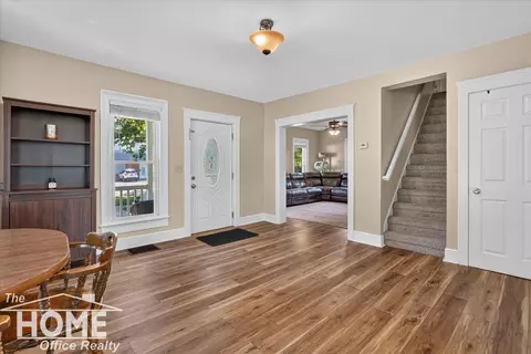 Entry Way - 315 E Main, Vernon, MI 48476 photo 2 of 4