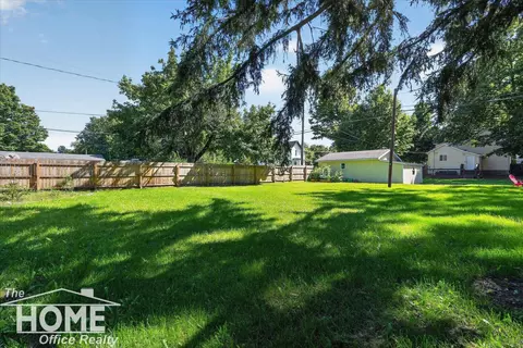 Exterior - 315 E Main, Vernon, MI 48476 photo 4 of 7