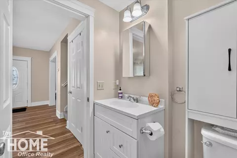 Entry Way - 315 E Main, Vernon, MI 48476 photo 3 of 4