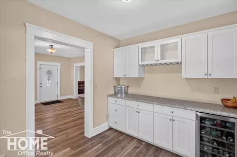 Entry Way - 315 E Main, Vernon, MI 48476 photo 1 of 4