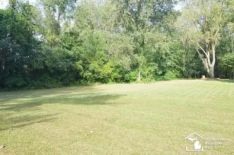 V/l Samaria, Temperance, MI 48182 photo 3
