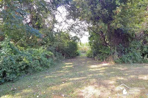 V/l Samaria, Temperance, MI 48182 photo 2