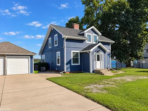 207 Gratiot, Marysville, MI 48040