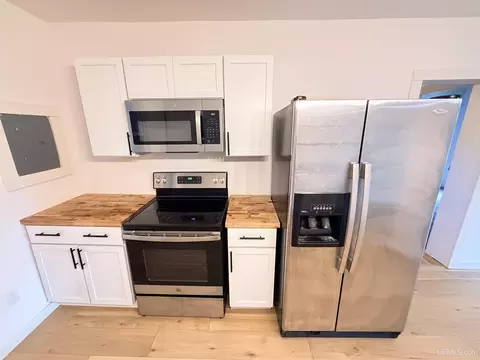 Kitchen - 805 N 5th, Ishpeming, MI 49849 photo 2 of 5