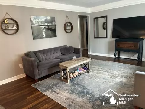 Living - 18090 Valade, Riverview, MI 48193 photo 2 of 2