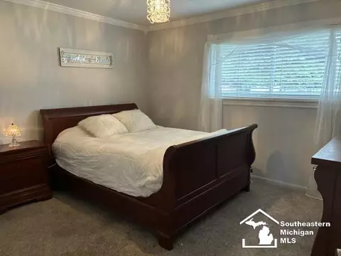 Bedroom - 18090 Valade, Riverview, MI 48193 photo 1 of 4