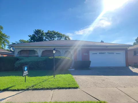 29322 Ridgefield, Warren, MI 48088