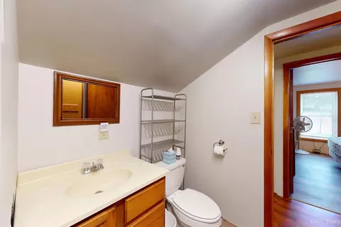 Bath - 105 E Johnson, Ishpeming, MI 49849 photo 4 of 4