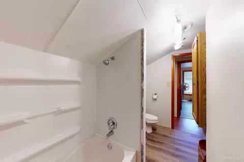 Bath - 105 E Johnson, Ishpeming, MI 49849 photo 3 of 4