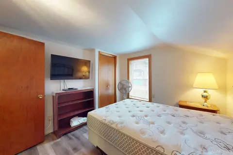 Bedroom - 105 E Johnson, Ishpeming, MI 49849 photo 2 of 5